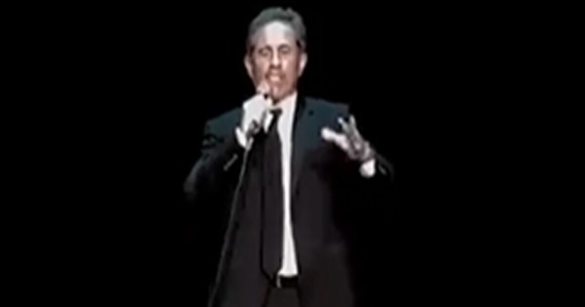 Watch Jerry Seinfeld Artfully Deal With ‘Free Palestine’ Nutjobs Who Showed Up to Heckle His Show (VIDEO)